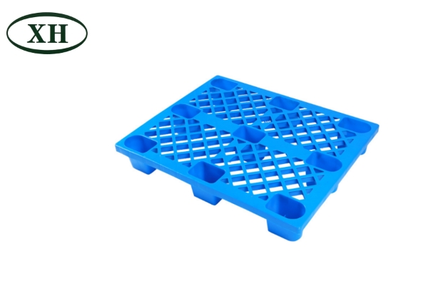 九腳網(wǎng)格托盤(pán)_網(wǎng)格九腳托盤(pán)_塑料托盤(pán)_托盤(pán)生產(chǎn)廠家_九腳托盤(pán)_吹塑托盤(pán)